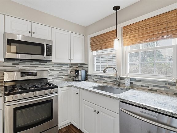 5th image of 24 Hovey Pond Dr Unit 24