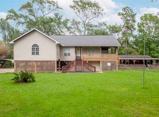 7040 River Bend Dr, Beaumont, TX 77713