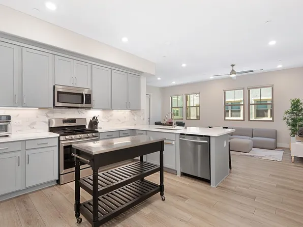 1000 Berryessa Ln Unit 243, Davis, CA 95616