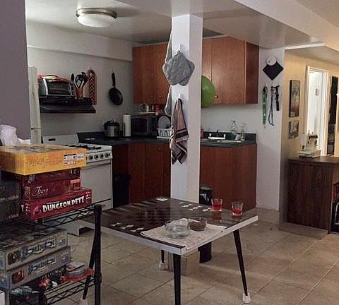 4th image of 1308 N Greenview Ave APT G