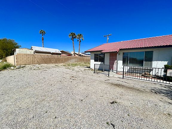 4th image of 66300 Ironwood Dr #C
