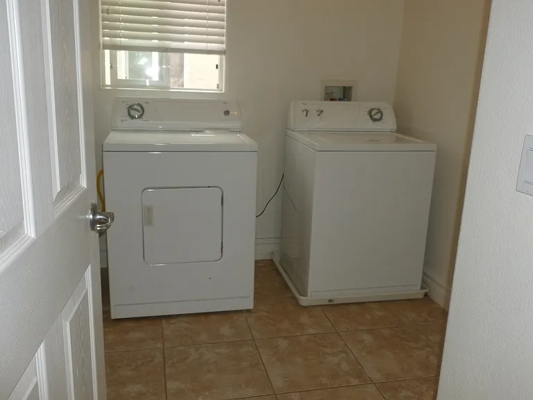 9689 Kampsville Ave — Photo 16
