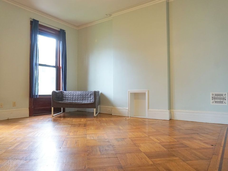 2nd image of 131 W 87th St APT 3B