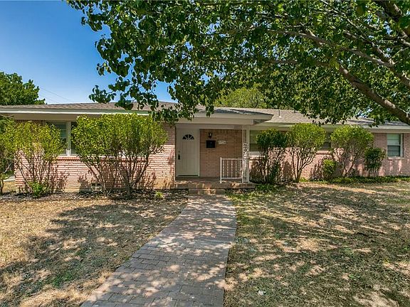 2nd image of 3724 Norton Dr