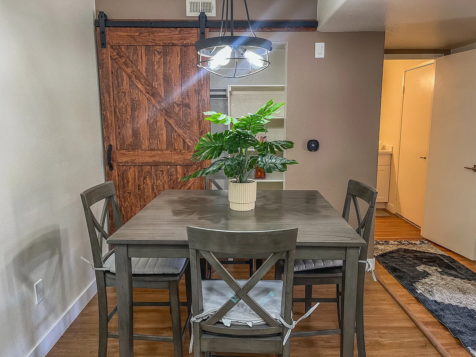 1 bed, 660 sqft, $2,250 — Photo 2