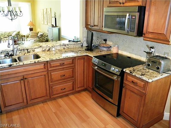 2nd image of 3988 Bishopwood Ct E Unit 206
