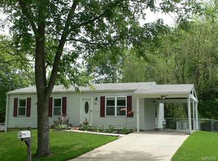 406 Woodcrest Blvd, O'Fallon, MO 63368