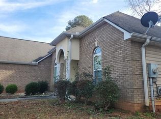2766 Topaz Rd, Riverdale, GA 30296
