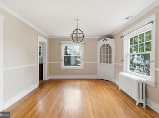 530 E Manoa Rd, Havertown, PA 19083