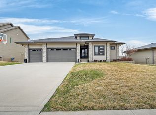 2409 NE 10th Ct, Grimes, IA 50111