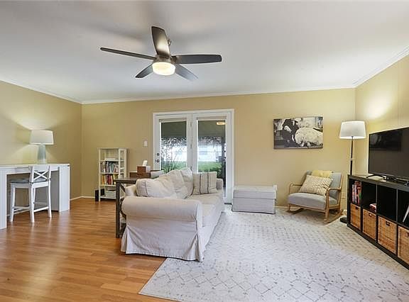 3rd image of 848 Matador Dr