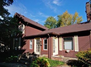 113 Maple St, Three Oaks, MI 49128