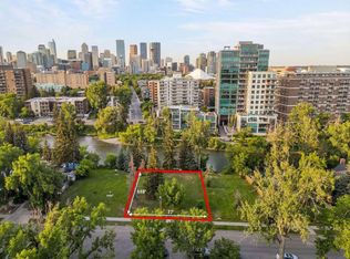 116 Roxboro Rd SW, Calgary, AB T2S 0R1