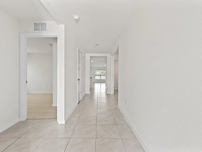 10663 Chippewa Dr — Photo 6