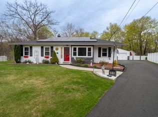 74 Willow Rd, East Haven, CT 06512