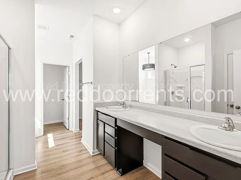 1475 Sabra Way — Photo 21
