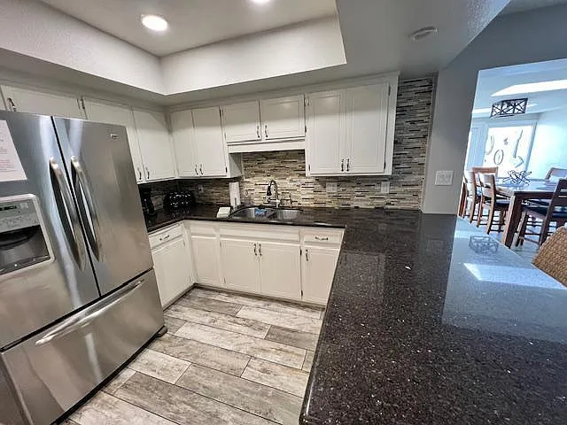 7734 E Minnezona Ave — Photo 6