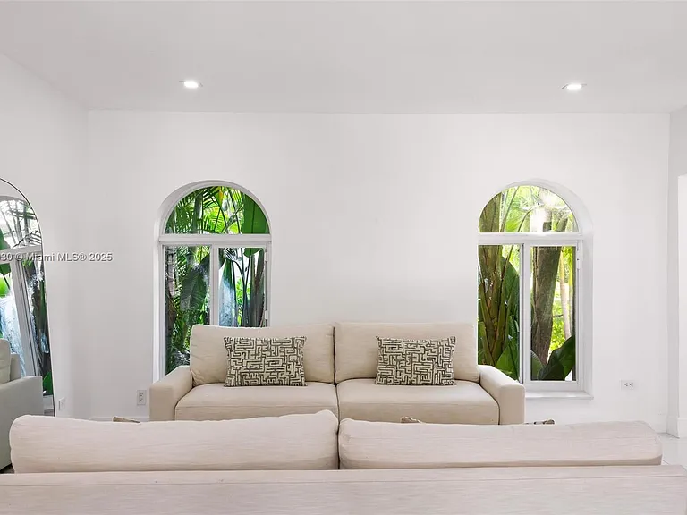 1651 SW 13th Ave — Photo 20