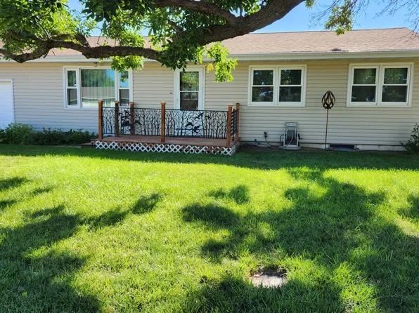 1013 N Churchill Dr, Norton, KS 67654