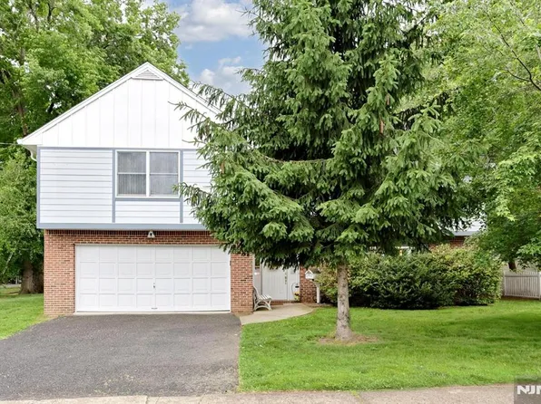 51 Palisade Ave, Emerson, NJ 07630