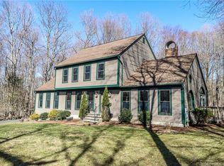 17 Stonewall Ln, Monroe, CT