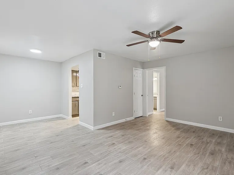 4-web-or-mls-6718 De Moss Dr Unit 343-S2102-002