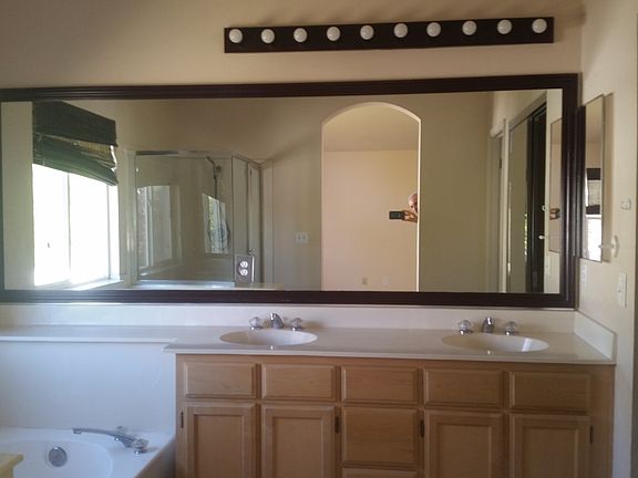 5th image of 1115 Sage Hill Dr