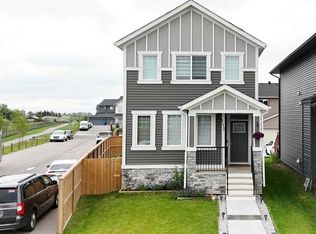 117 N Midtown Close SW, Airdrie, AB T4B5G9
