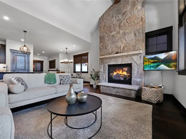 851 Independence Rd, Dillon, CO 80435