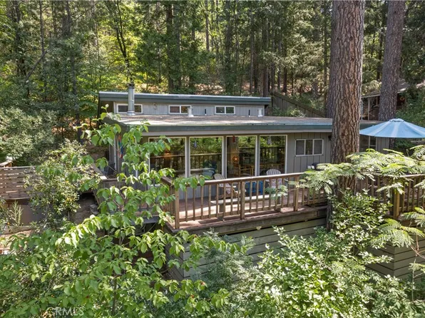 12530 Maple Ln, Loch Lomond, CA 95461