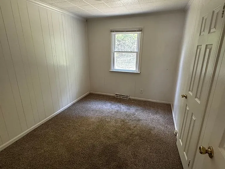 1001 Wilmouth St — Photo 16