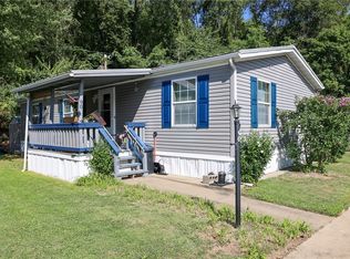 90 Hidden Valley Dr, Finleyville, PA 15332