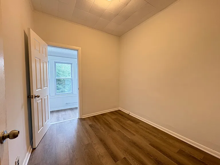 346 Armstrong Ave #2 — Photo 7