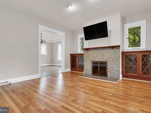 5th image of 460 Guilford Ave