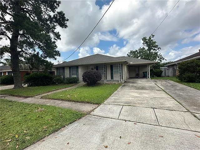 4908 Purdue Dr — Photo 2