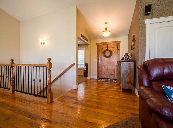 5th image of 2762 S Hidden Hutch Dr