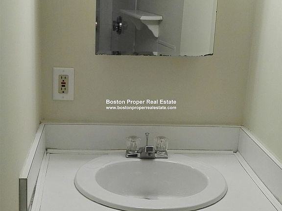 40 St. Botolph #46 Boston - Back Bay Unit Photo 3