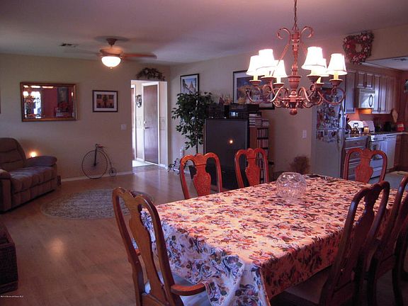 5th image of 20 Roxton Pl