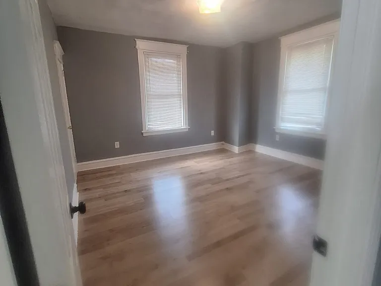 1306 Main St #3 — Photo 8