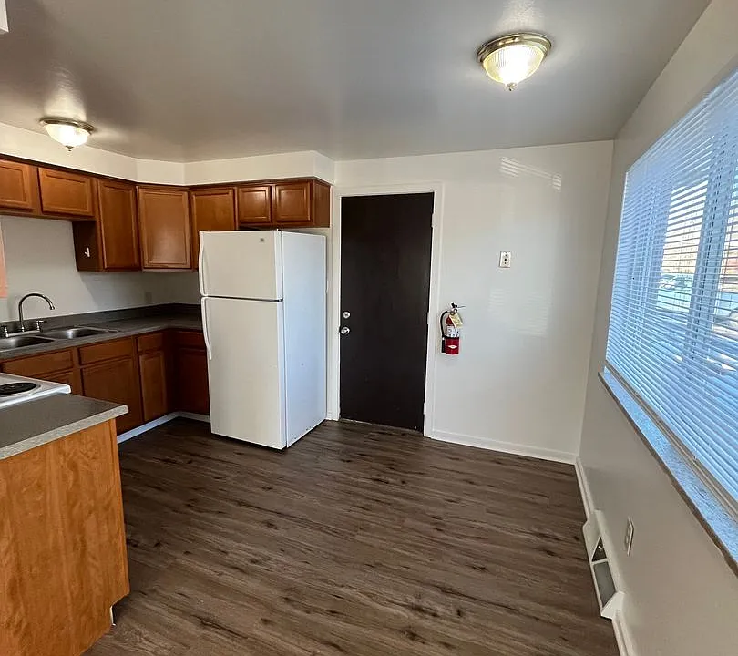 4531-4541 Everett Ct