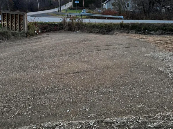 2490 Western Avenue, Newburgh, ME 04444