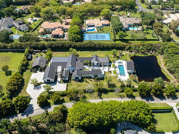 3rd image of 10468 El Caballo Court