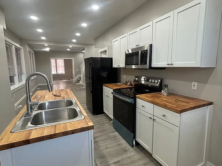 320 Maclay St — Photo 10