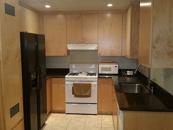 5th image of 3 Greenview Ln