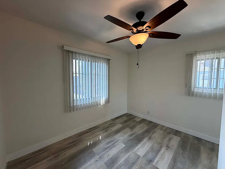 8818 Ramsgate Ave — Photo 19