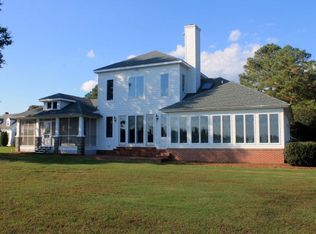 83 Henrys View Ln, Kilmarnock, VA 22482