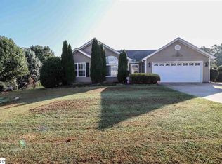 26 Rustcraft Dr, Greer, SC 29651