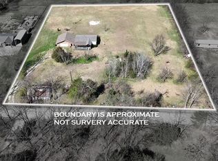 12658 Bullock Rd, Bentonville, AR 72712