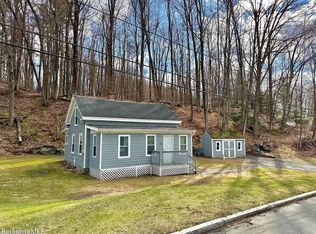 114 E Main St, Cheshire, MA 01225