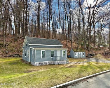 114 E Main St, Cheshire, MA, 01225